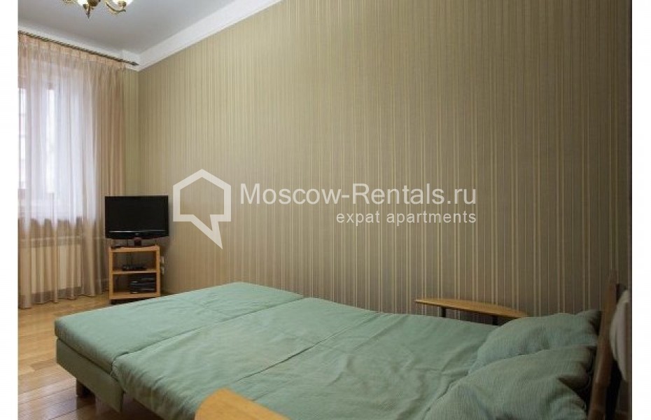 Photo #3 3-room (2 BR) apartment for <a href="http://moscow-rentals.ru/en/articles/long-term-rent" target="_blank">a long-term</a> rent
 in Russia, Moscow, Viktorenko str, 4К1
