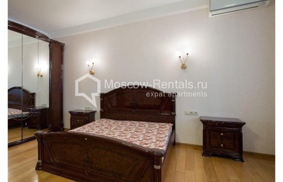 Photo #2 3-room (2 BR) apartment for <a href="http://moscow-rentals.ru/en/articles/long-term-rent" target="_blank">a long-term</a> rent
 in Russia, Moscow, Viktorenko str, 4К1