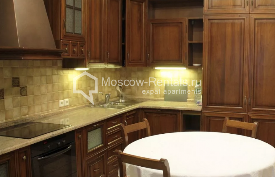 Photo #5 3-room (2 BR) apartment for <a href="http://moscow-rentals.ru/en/articles/long-term-rent" target="_blank">a long-term</a> rent
 in Russia, Moscow, Krasnoproletarskaya str., 7