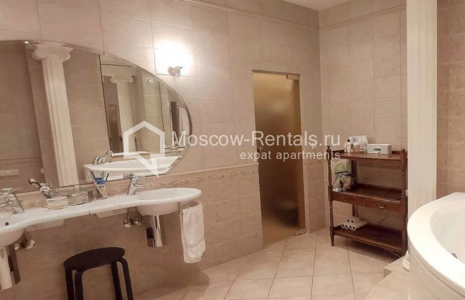 Photo #13 3-room (2 BR) apartment for <a href="http://moscow-rentals.ru/en/articles/long-term-rent" target="_blank">a long-term</a> rent
 in Russia, Moscow, Krasnoproletarskaya str., 7