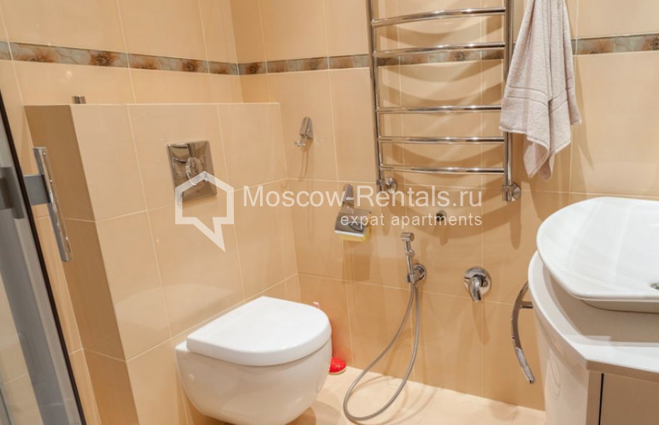 Photo #12 4-room (3 BR) apartment for <a href="http://moscow-rentals.ru/en/articles/long-term-rent" target="_blank">a long-term</a> rent
 in Russia, Moscow, Viktorenko str, 4К1