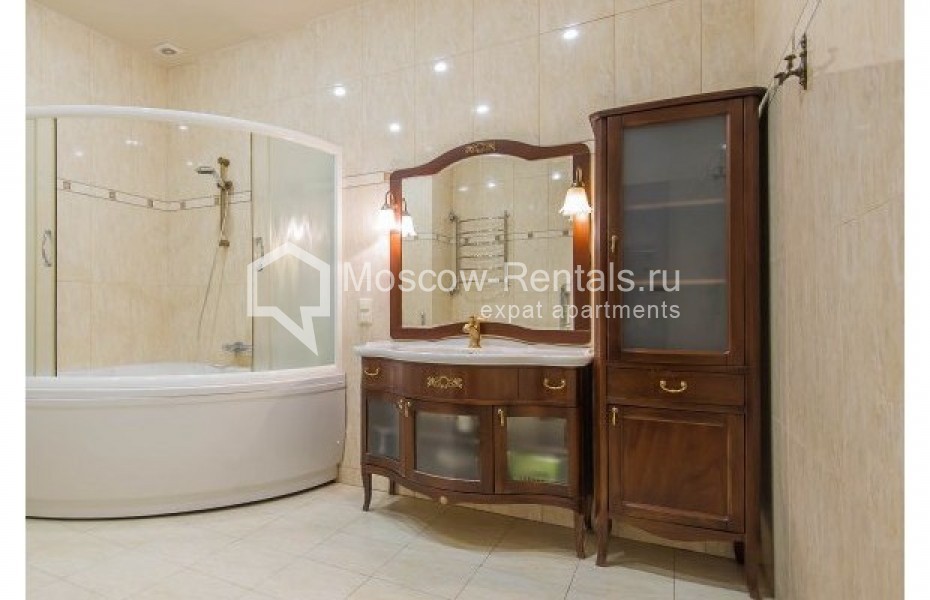 Photo #11 3-room (2 BR) apartment for <a href="http://moscow-rentals.ru/en/articles/long-term-rent" target="_blank">a long-term</a> rent
 in Russia, Moscow, Chapaevskyi lane, 3