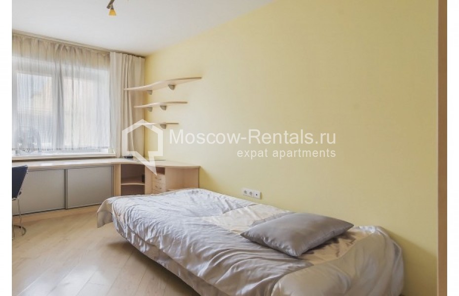 Photo #7 3-room (2 BR) apartment for <a href="http://moscow-rentals.ru/en/articles/long-term-rent" target="_blank">a long-term</a> rent
 in Russia, Moscow, Seleznevskaya str., 4