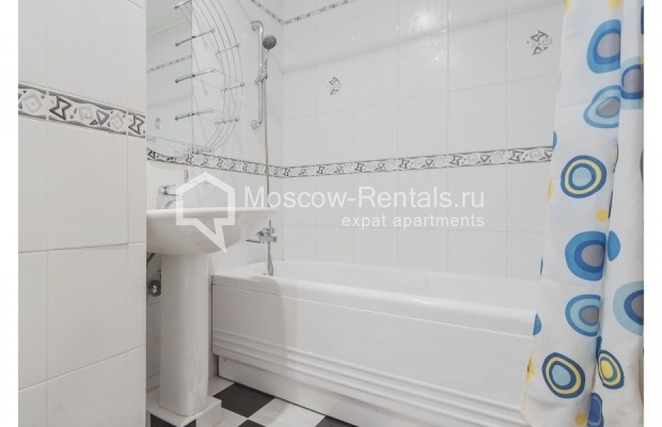 Photo #12 3-room (2 BR) apartment for <a href="http://moscow-rentals.ru/en/articles/long-term-rent" target="_blank">a long-term</a> rent
 in Russia, Moscow, Seleznevskaya str., 4