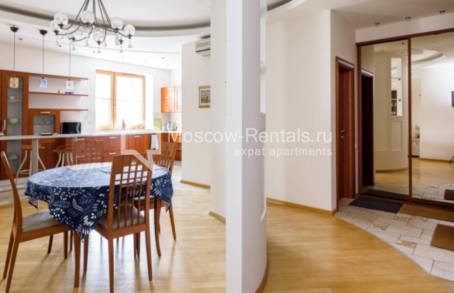 Photo #7 3-room (2 BR) apartment for <a href="http://moscow-rentals.ru/en/articles/long-term-rent" target="_blank">a long-term</a> rent
 in Russia, Moscow, Krasnaya Presnya str, 7