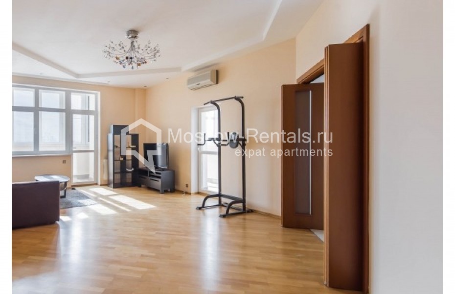 Photo #3 3-room (2 BR) apartment for <a href="http://moscow-rentals.ru/en/articles/long-term-rent" target="_blank">a long-term</a> rent
 in Russia, Moscow, Shmitovskyi pr, 16С1