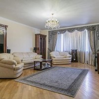Photo #1 4-room (3 BR) apartment for <a href="http://moscow-rentals.ru/en/articles/long-term-rent" target="_blank">a long-term</a> rent
 in Russia, Moscow, Zoologicheskaya str., 28С2