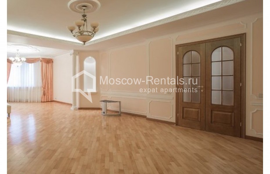Photo #4 4-room (3 BR) apartment for <a href="http://moscow-rentals.ru/en/articles/long-term-rent" target="_blank">a long-term</a> rent
 in Russia, Moscow, Zoologicheskaya str., 22