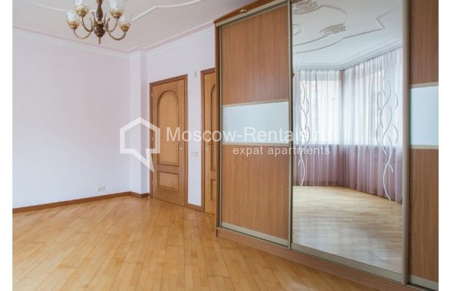 Photo #7 4-room (3 BR) apartment for <a href="http://moscow-rentals.ru/en/articles/long-term-rent" target="_blank">a long-term</a> rent
 in Russia, Moscow, Zoologicheskaya str., 22