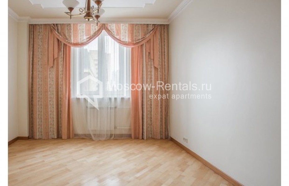 Photo #9 4-room (3 BR) apartment for <a href="http://moscow-rentals.ru/en/articles/long-term-rent" target="_blank">a long-term</a> rent
 in Russia, Moscow, Zoologicheskaya str., 22