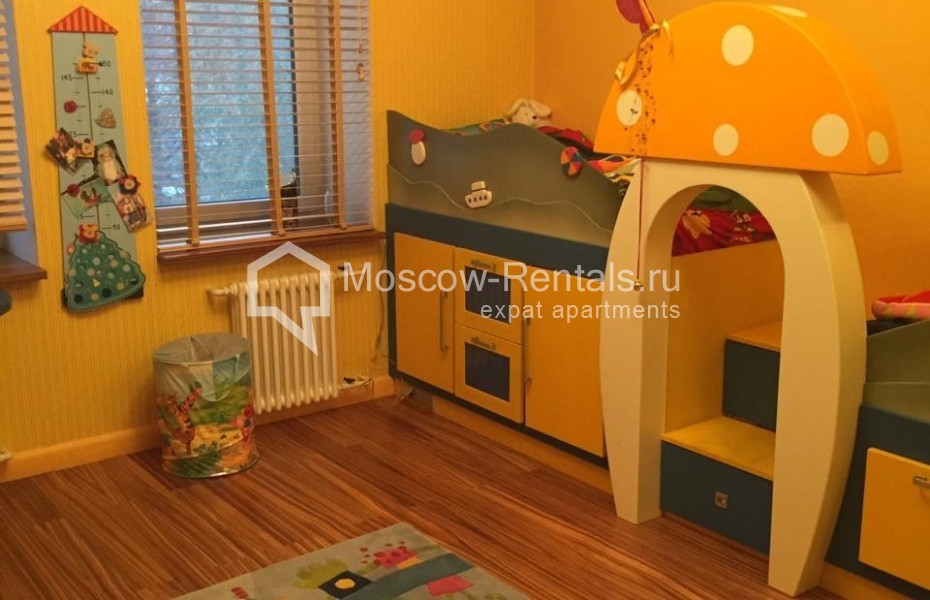 Photo #8 3-room (2 BR) apartment for <a href="http://moscow-rentals.ru/en/articles/long-term-rent" target="_blank">a long-term</a> rent
 in Russia, Moscow, Gilyarovskogo str., 50