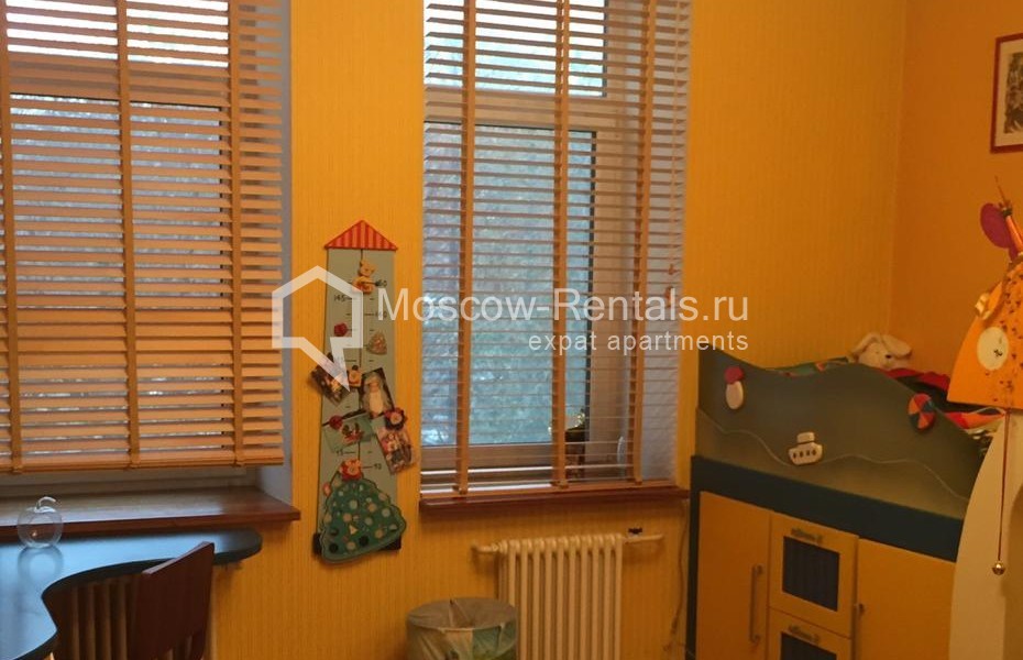 Photo #9 3-room (2 BR) apartment for <a href="http://moscow-rentals.ru/en/articles/long-term-rent" target="_blank">a long-term</a> rent
 in Russia, Moscow, Gilyarovskogo str., 50