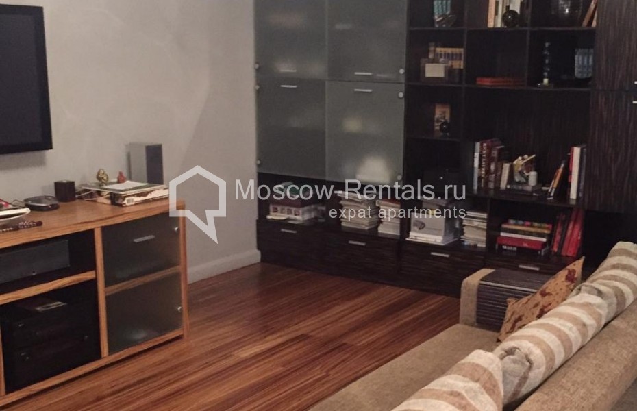 Photo #3 3-room (2 BR) apartment for <a href="http://moscow-rentals.ru/en/articles/long-term-rent" target="_blank">a long-term</a> rent
 in Russia, Moscow, Gilyarovskogo str., 50