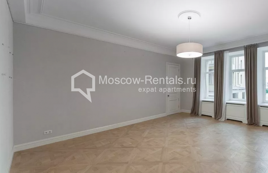 Photo #14 5-room (4 BR) apartment for <a href="http://moscow-rentals.ru/en/articles/long-term-rent" target="_blank">a long-term</a> rent
 in Russia, Moscow, Malyi Znamenskyi lane, 7/10с2