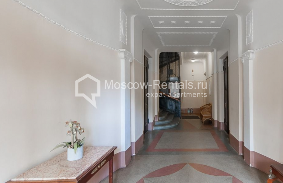 Photo #22 5-room (4 BR) apartment for <a href="http://moscow-rentals.ru/en/articles/long-term-rent" target="_blank">a long-term</a> rent
 in Russia, Moscow, Malyi Znamenskyi lane, 7/10с2