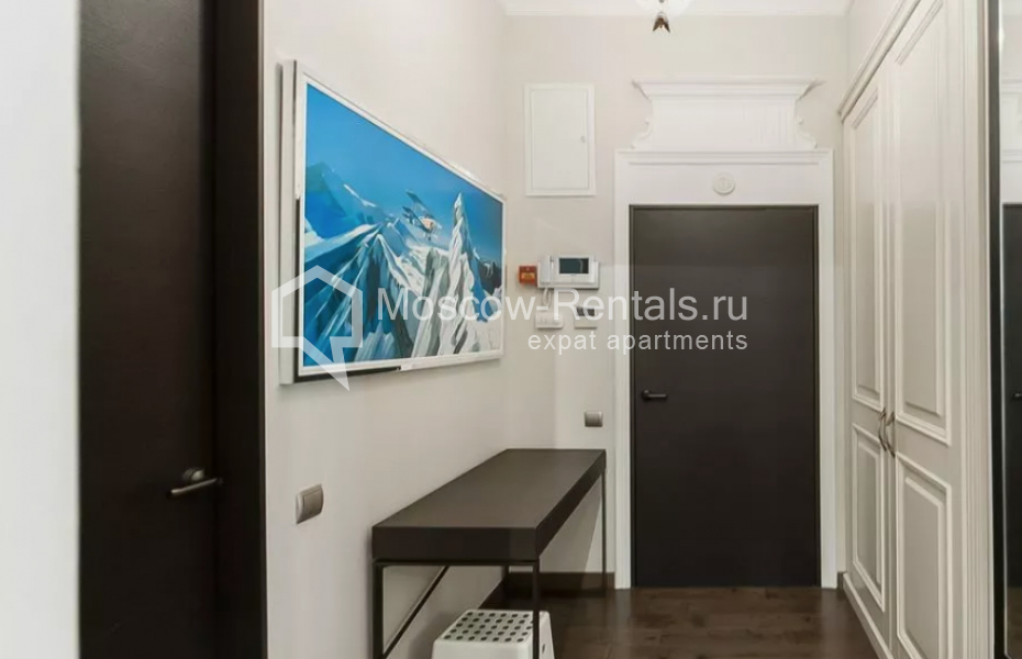 Photo #2 3-room (2 BR) apartment for <a href="http://moscow-rentals.ru/en/articles/long-term-rent" target="_blank">a long-term</a> rent
 in Russia, Moscow, Usacheva str., 2С3
