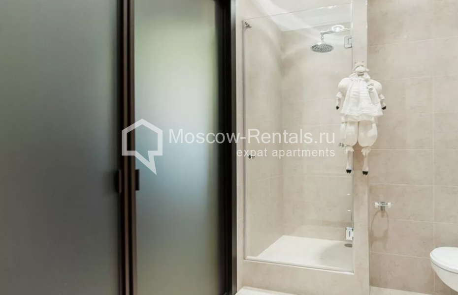 Photo #15 3-room (2 BR) apartment for <a href="http://moscow-rentals.ru/en/articles/long-term-rent" target="_blank">a long-term</a> rent
 in Russia, Moscow, Usacheva str., 2С3