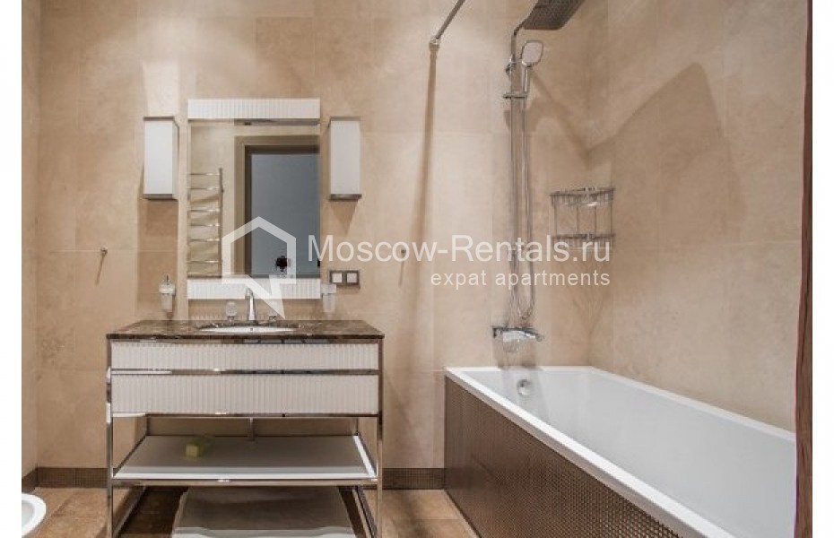 Photo #12 4-room (3 BR) apartment for <a href="http://moscow-rentals.ru/en/articles/long-term-rent" target="_blank">a long-term</a> rent
 in Russia, Moscow, Trubetskaya str., 10
