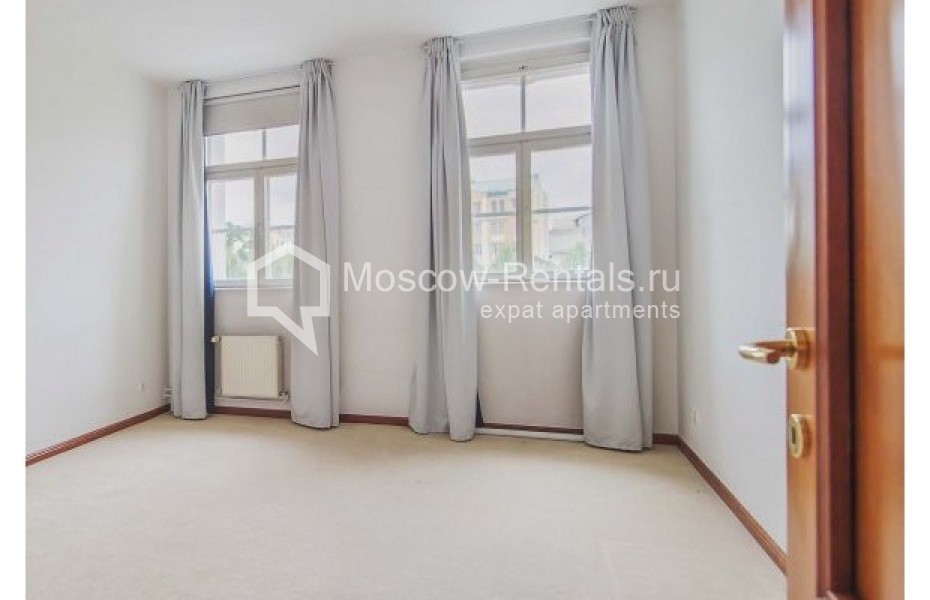 Photo #9 4-room (3 BR) apartment for <a href="http://moscow-rentals.ru/en/articles/long-term-rent" target="_blank">a long-term</a> rent
 in Russia, Moscow, Tsvetnoi blv, 16/1
