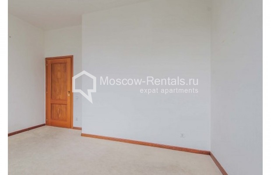 Photo #11 4-room (3 BR) apartment for <a href="http://moscow-rentals.ru/en/articles/long-term-rent" target="_blank">a long-term</a> rent
 in Russia, Moscow, Tsvetnoi blv, 16/1