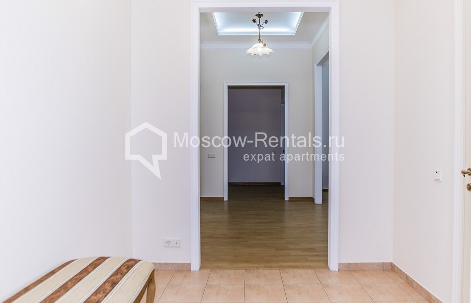 Photo #18 4-room (3 BR) apartment for <a href="http://moscow-rentals.ru/en/articles/long-term-rent" target="_blank">a long-term</a> rent
 in Russia, Moscow, Podsosenskyi lane, 5А