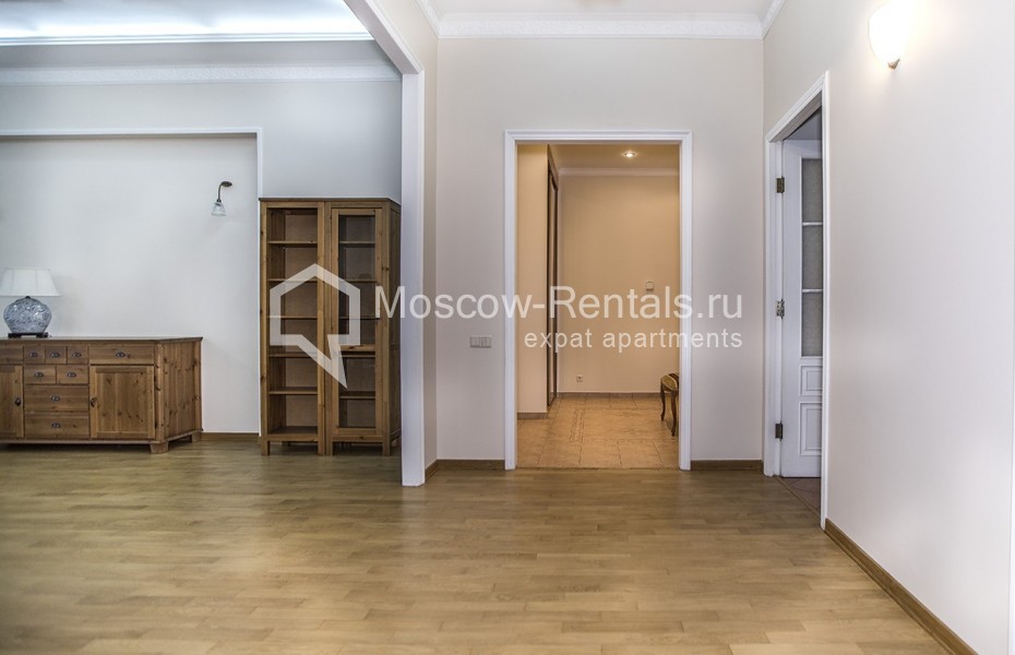 Photo #5 4-room (3 BR) apartment for <a href="http://moscow-rentals.ru/en/articles/long-term-rent" target="_blank">a long-term</a> rent
 in Russia, Moscow, Podsosenskyi lane, 5А