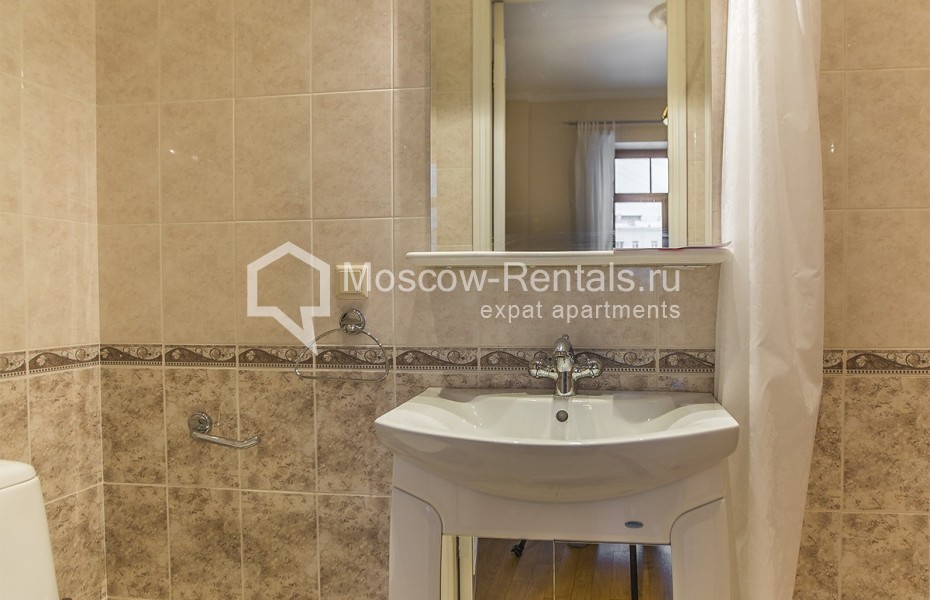 Photo #23 4-room (3 BR) apartment for <a href="http://moscow-rentals.ru/en/articles/long-term-rent" target="_blank">a long-term</a> rent
 in Russia, Moscow, Podsosenskyi lane, 5А
