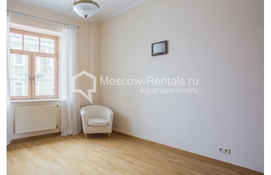Photo #15 4-room (3 BR) apartment for <a href="http://moscow-rentals.ru/en/articles/long-term-rent" target="_blank">a long-term</a> rent
 in Russia, Moscow, Podsosenskyi lane, 5А
