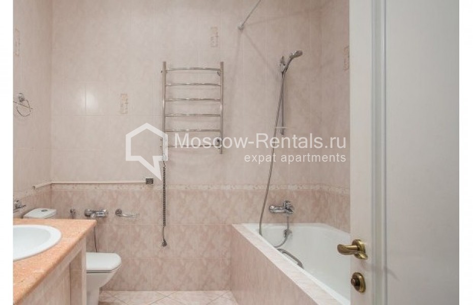 Photo #20 4-room (3 BR) apartment for <a href="http://moscow-rentals.ru/en/articles/long-term-rent" target="_blank">a long-term</a> rent
 in Russia, Moscow, Podsosenskyi lane, 5А