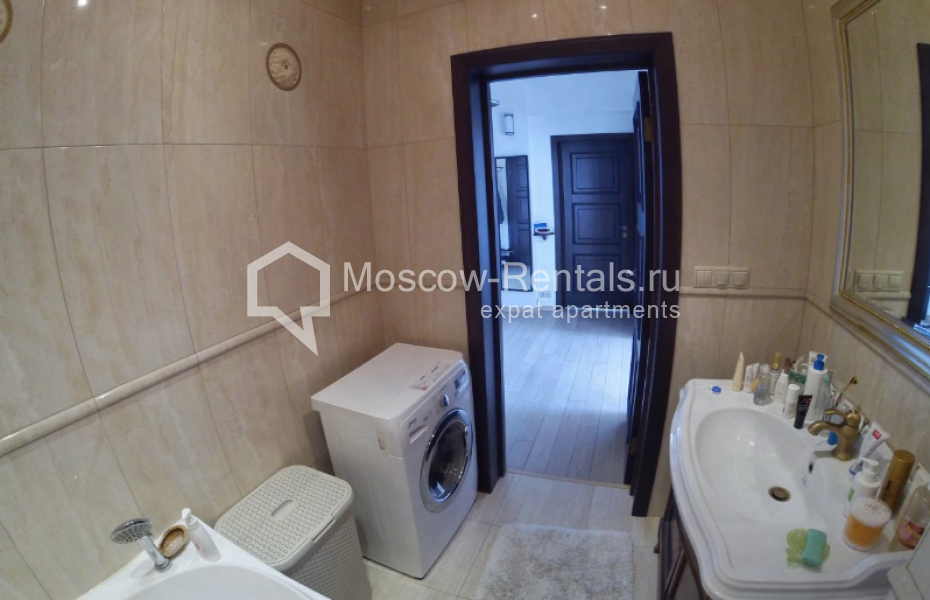 Photo #9 3-room (2 BR) apartment for <a href="http://moscow-rentals.ru/en/articles/long-term-rent" target="_blank">a long-term</a> rent
 in Russia, Moscow, 3rd Frunzenskaya str., 4