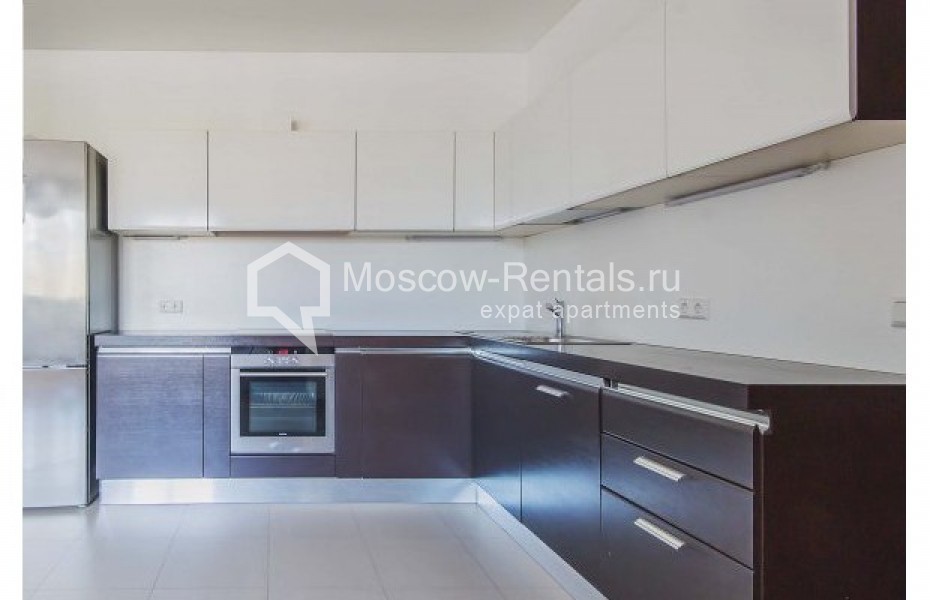 Photo #2 3-room (2 BR) apartment for <a href="http://moscow-rentals.ru/en/articles/long-term-rent" target="_blank">a long-term</a> rent
 in Russia, Moscow, Obolenskyi lane, 9К2