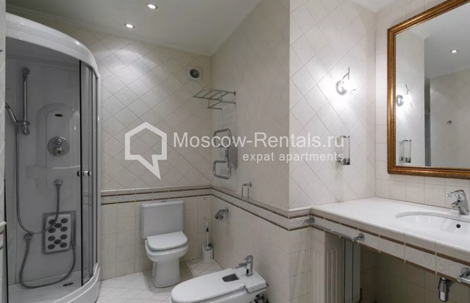 Photo #8 4-room (3 BR) apartment for <a href="http://moscow-rentals.ru/en/articles/long-term-rent" target="_blank">a long-term</a> rent
 in Russia, Moscow, Komsolmolskyi prosp., 32К2