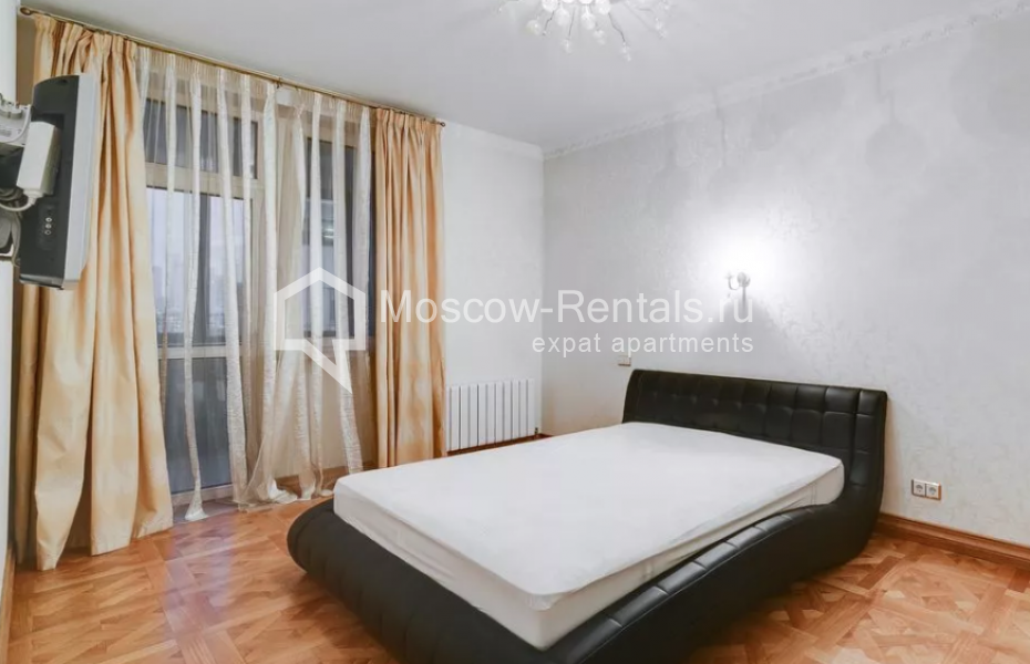 Photo #16 4-room (3 BR) apartment for <a href="http://moscow-rentals.ru/en/articles/long-term-rent" target="_blank">a long-term</a> rent
 in Russia, Moscow, Komsolmolskyi prosp., 32К2