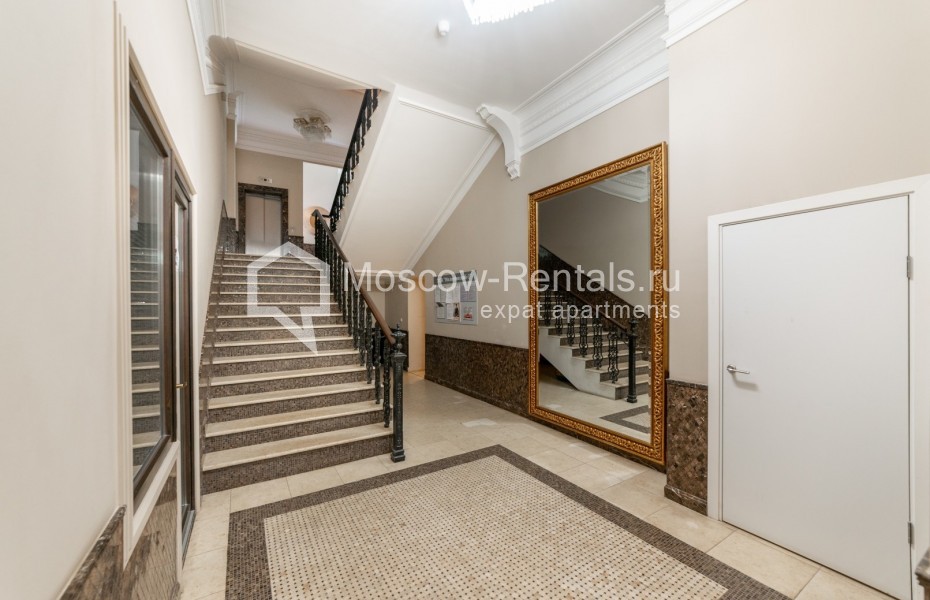 Photo #30 4-room (3 BR) apartment for <a href="http://moscow-rentals.ru/en/articles/long-term-rent" target="_blank">a long-term</a> rent
 in Russia, Moscow, Milutinskyi lane, 3