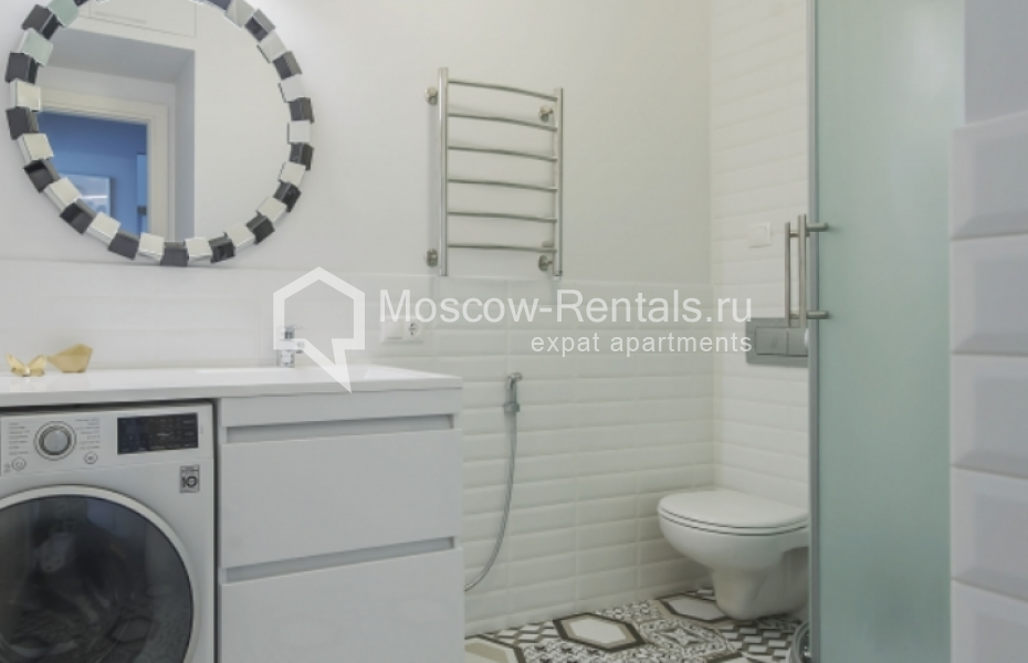 Photo #12 4-room (3 BR) apartment for <a href="http://moscow-rentals.ru/en/articles/long-term-rent" target="_blank">a long-term</a> rent
 in Russia, Moscow, Sergeya Makeeva str, 9к2