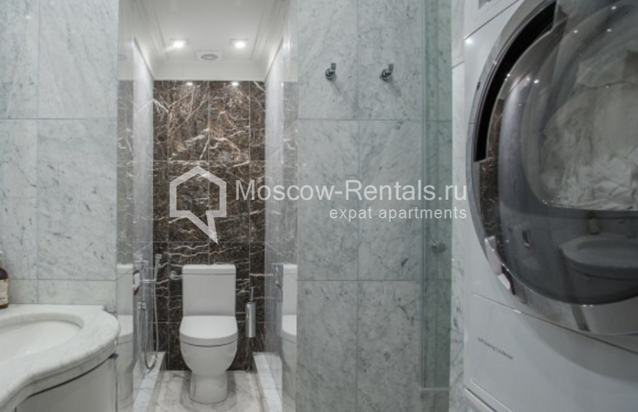 Photo #11 4-room (3 BR) apartment for <a href="http://moscow-rentals.ru/en/articles/long-term-rent" target="_blank">a long-term</a> rent
 in Russia, Moscow, Trekhprudnyi lane, 11/13С2
