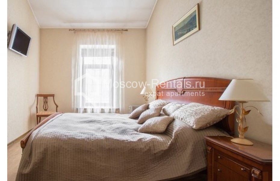 Photo #5 3-room (2 BR) apartment for <a href="http://moscow-rentals.ru/en/articles/long-term-rent" target="_blank">a long-term</a> rent
 in Russia, Moscow, Ostozhenka str, 20