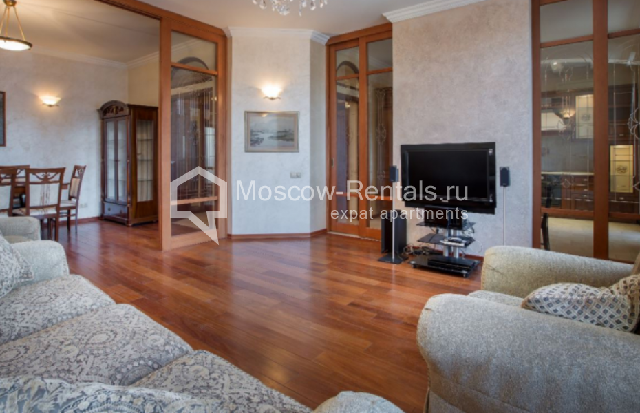 Photo #2 3-room (2 BR) apartment for <a href="http://moscow-rentals.ru/en/articles/long-term-rent" target="_blank">a long-term</a> rent
 in Russia, Moscow, Milutinskyi lane, 3