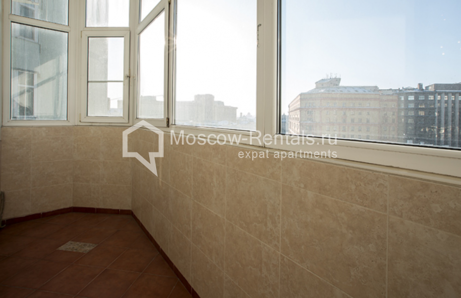 Photo #12 3-room (2 BR) apartment for <a href="http://moscow-rentals.ru/en/articles/long-term-rent" target="_blank">a long-term</a> rent
 in Russia, Moscow, Milutinskyi lane, 3