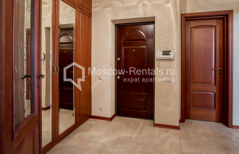 Photo #17 3-room (2 BR) apartment for <a href="http://moscow-rentals.ru/en/articles/long-term-rent" target="_blank">a long-term</a> rent
 in Russia, Moscow, Milutinskyi lane, 3