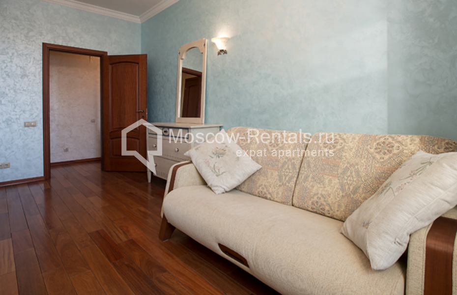 Photo #11 3-room (2 BR) apartment for <a href="http://moscow-rentals.ru/en/articles/long-term-rent" target="_blank">a long-term</a> rent
 in Russia, Moscow, Milutinskyi lane, 3
