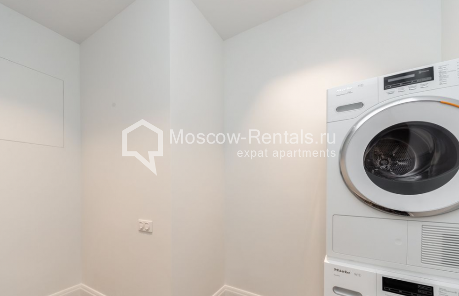 Photo #36 7-room (6 BR) apartment for <a href="http://moscow-rentals.ru/en/articles/long-term-rent" target="_blank">a long-term</a> rent
 in Russia, Moscow, Okhotnyi Ryad str, 2
