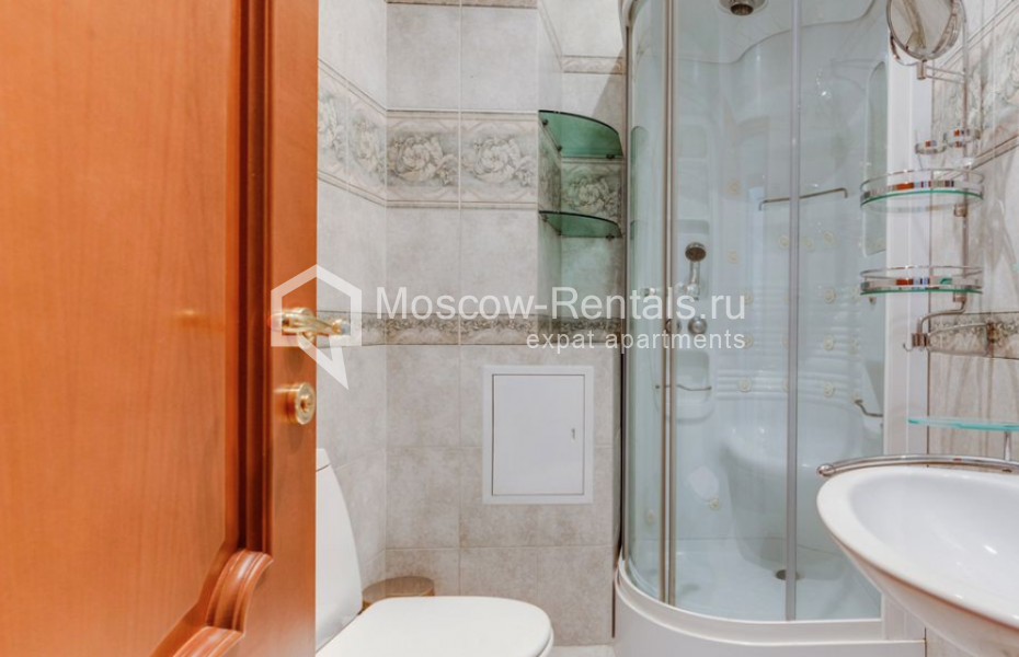 Photo #17 4-room (3 BR) apartment for <a href="http://moscow-rentals.ru/en/articles/long-term-rent" target="_blank">a long-term</a> rent
 in Russia, Moscow, Arbat str, 43