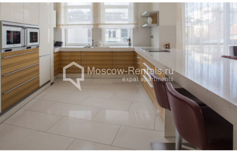 Photo #5 3-room (2 BR) apartment for <a href="http://moscow-rentals.ru/en/articles/long-term-rent" target="_blank">a long-term</a> rent
 in Russia, Moscow, 1st Kolobovskyi lane, 14