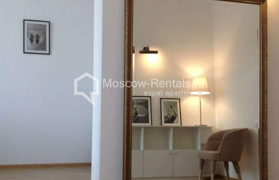 Photo #1 2-room (1 BR) apartment for <a href="http://moscow-rentals.ru/en/articles/long-term-rent" target="_blank">a long-term</a> rent
 in Russia, Moscow, Trekhprudnyi lane, 8