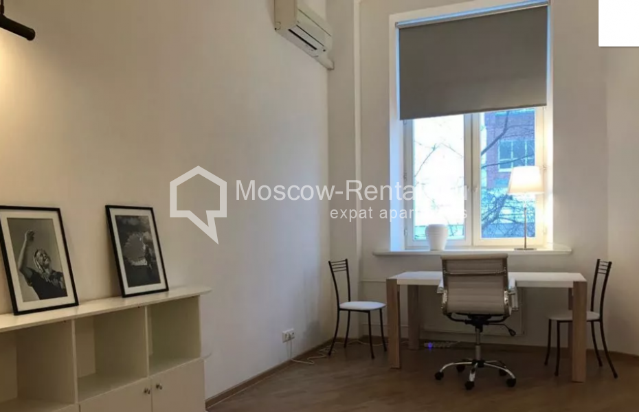 Photo #2 2-room (1 BR) apartment for <a href="http://moscow-rentals.ru/en/articles/long-term-rent" target="_blank">a long-term</a> rent
 in Russia, Moscow, Trekhprudnyi lane, 8