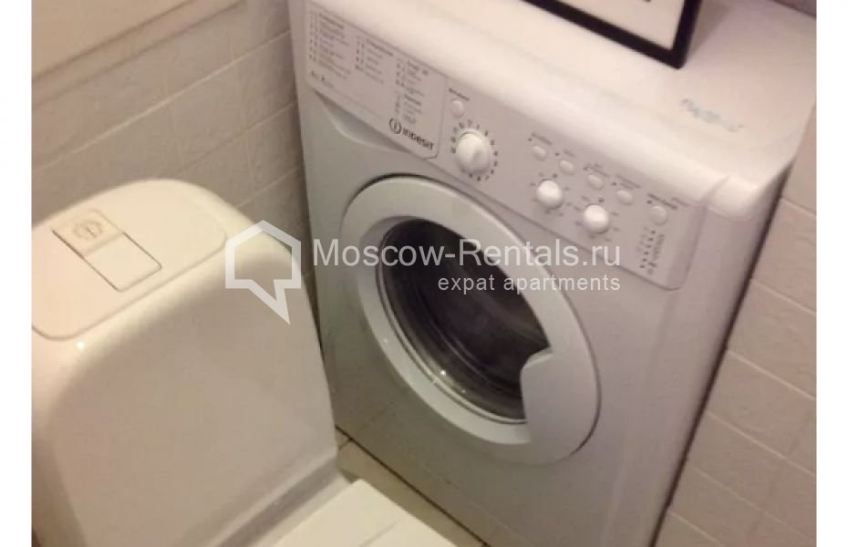 Photo #7 2-room (1 BR) apartment for <a href="http://moscow-rentals.ru/en/articles/long-term-rent" target="_blank">a long-term</a> rent
 in Russia, Moscow, Trekhprudnyi lane, 8