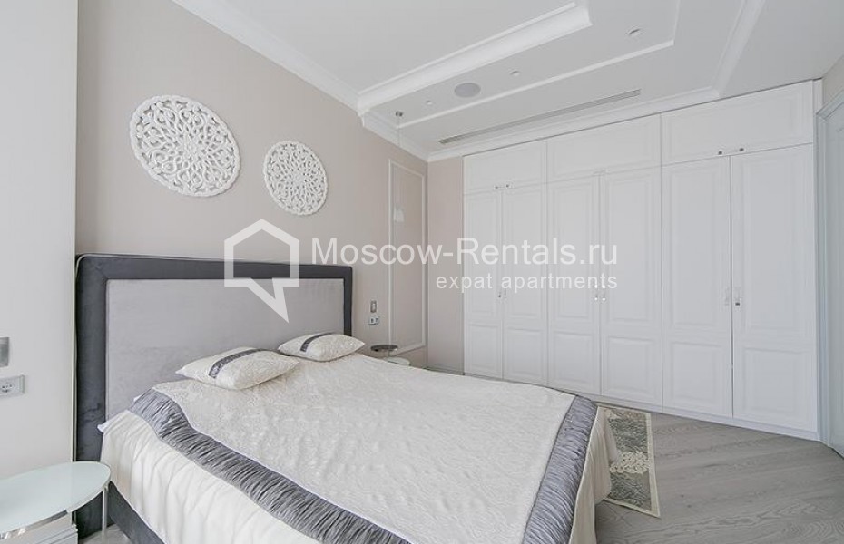Photo #10 4-room (3 BR) apartment for <a href="http://moscow-rentals.ru/en/articles/long-term-rent" target="_blank">a long-term</a> rent
 in Russia, Moscow, New Arbat str, 27