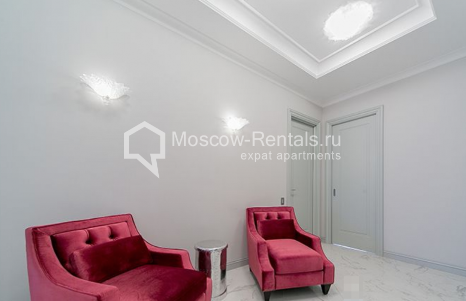 Photo #21 4-room (3 BR) apartment for <a href="http://moscow-rentals.ru/en/articles/long-term-rent" target="_blank">a long-term</a> rent
 in Russia, Moscow, New Arbat str, 27