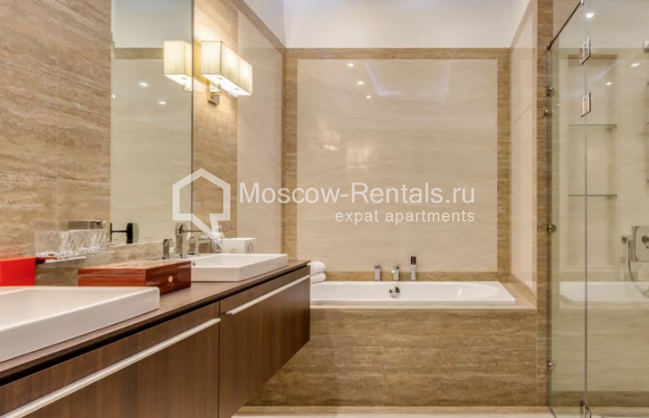 Photo #12 3-room (2 BR) apartment for <a href="http://moscow-rentals.ru/en/articles/long-term-rent" target="_blank">a long-term</a> rent
 in Russia, Moscow, 2nd Frunzenskaya str., 8